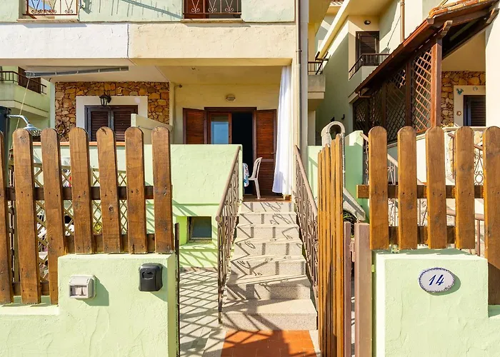 Апартаменты Casabiancomare *